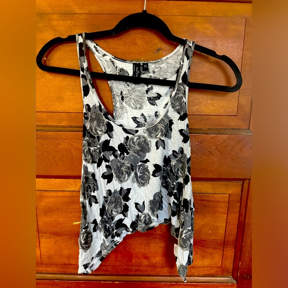 Floral tank